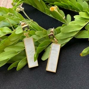 Fashion white/gold geometric lightweight earrings